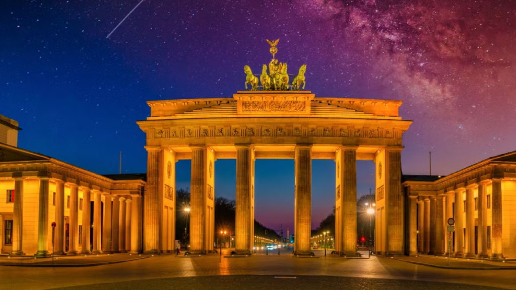 Best Places in Germany for Tourists
02. Brandenburg Gate, Berlin